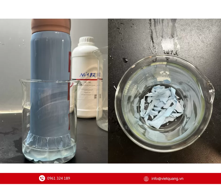 Lớp sơn đã được loại bỏ với hoá chất tẩy sơn trên inox NI-182