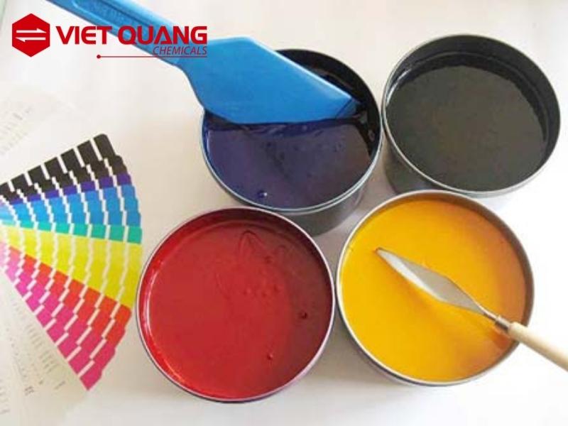 ung-dung-trong-san-xuat-son-va-muc-in