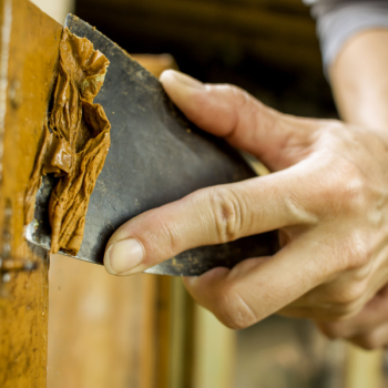 Các phương pháp tẩy sơn trên nhựa?